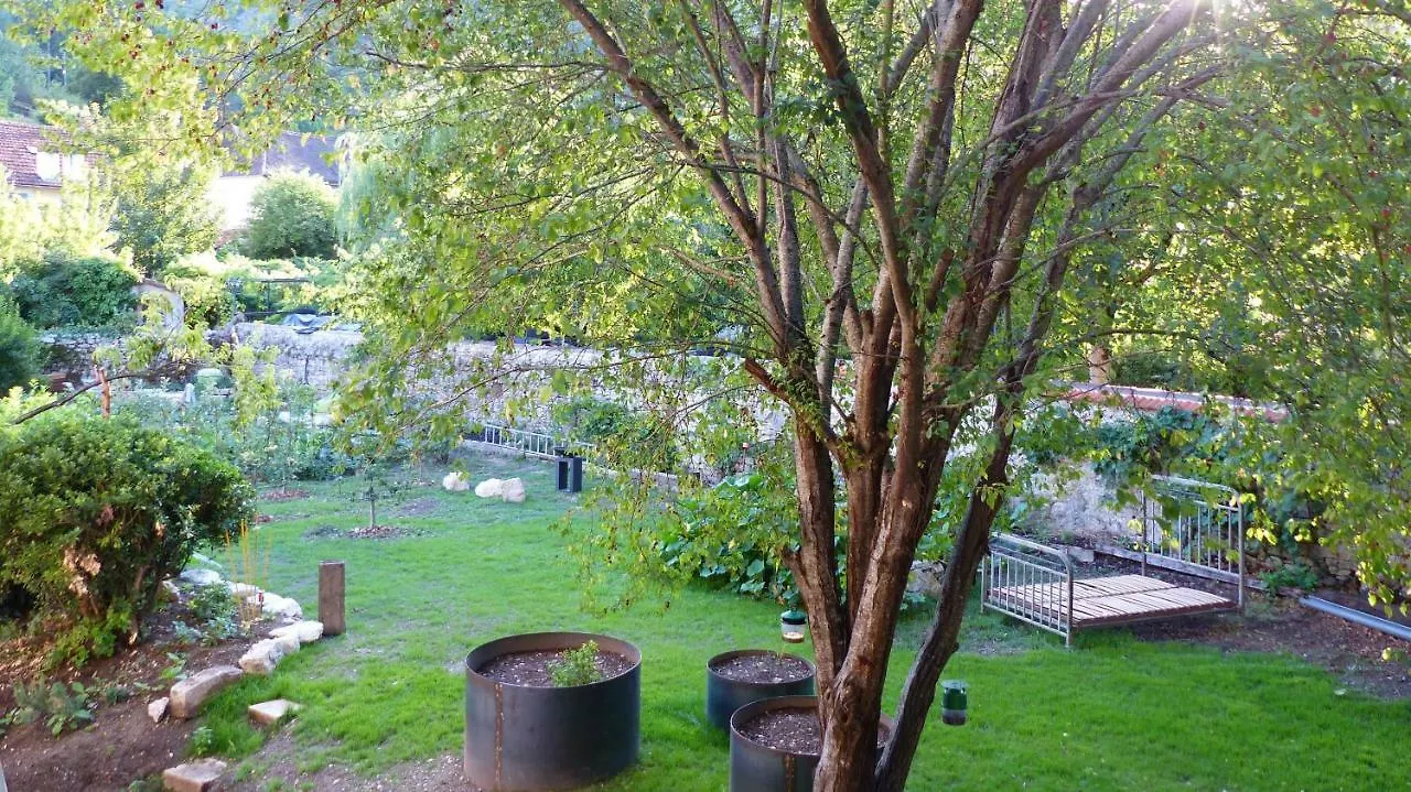 بيت ضيافة فندق Les Jardins Sauvages Cabrerets فرنسا